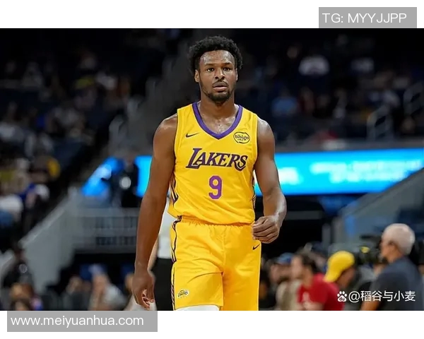 湖人快船各显神通布朗尼与本西分别扮演华子与约老师的精彩对决